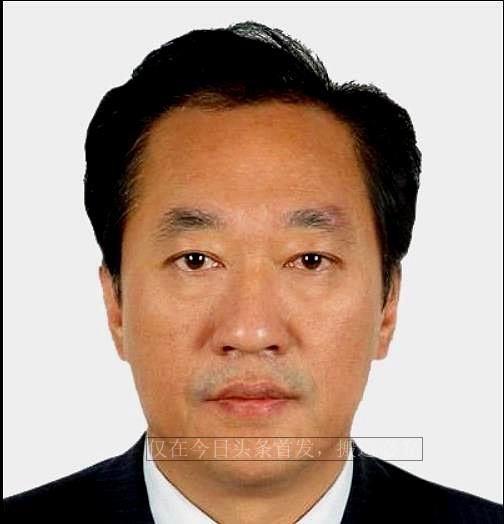 公安网安揭秘小虎行背后的故事，小巷美食宝藏探秘！