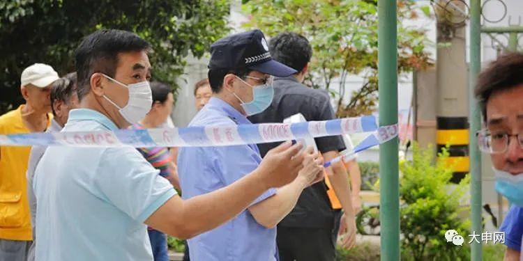 母女家中养超20只猫引发恶臭扰邻问题关注
