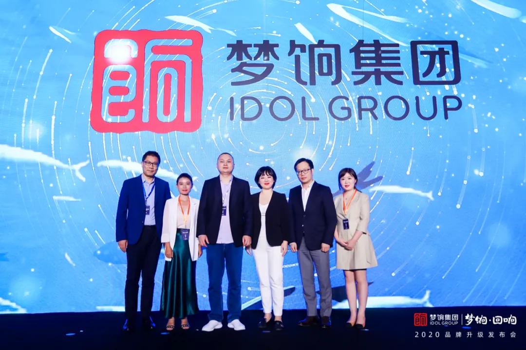 英雄联盟团队裁员背后的故事与小巷独特风味小店的探索之旅