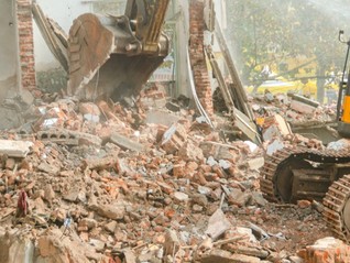 长沙自建房倒塌事故致54死，深刻反思与15人获刑的背后故事
