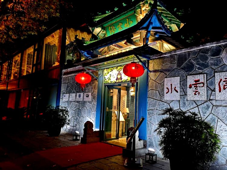 特色小店揭秘，最新退役金与小巷深处的隐藏宝藏之旅