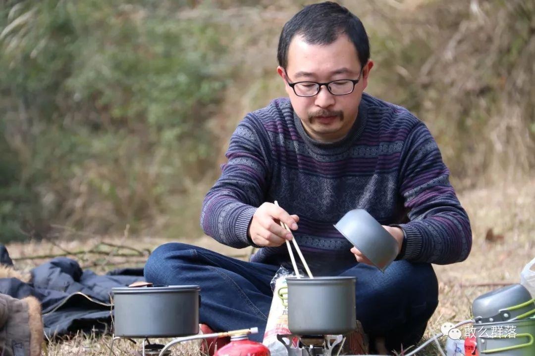 自然美景探险之旅，追寻内心的平和与喜悦